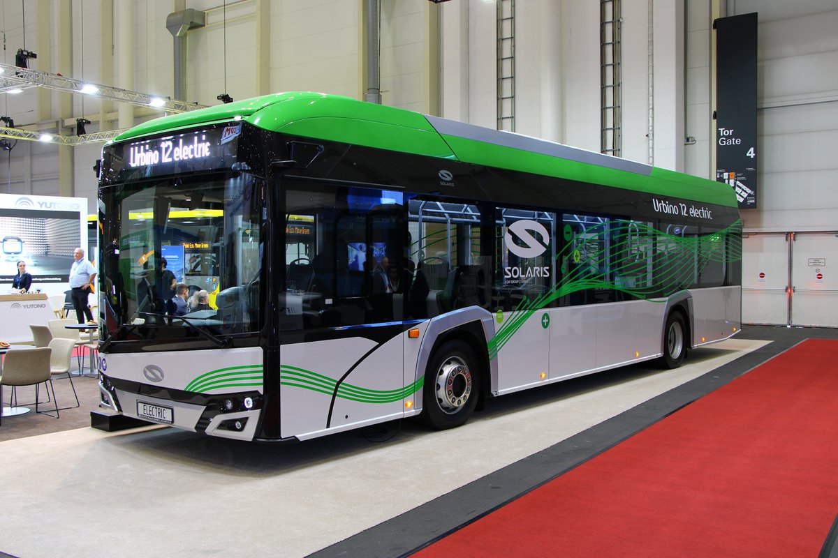 Tom_Kpl's tweet photo. Hannover - Solaris als Aussteller auf der @UITPEurope   2025

Der polnische Bushersteller Solaris war auf der UITP 2025 in Hamburg mit seinen überarbeiteten Solaris Urbino 12 electric vertreten, welcher nun ein modulares Antriebssystem verbaut hat. [Text unten weiter] https://t.co/ZKBmmMYIHj