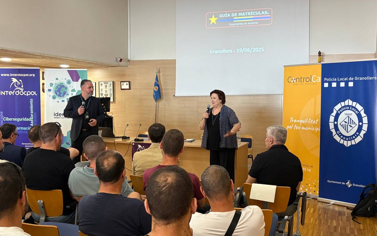 Interdocpol's tweet photo. 🇪🇸🇮🇹🇧🇪🇫🇷  Más imágenes de la #JornadaInternacional celebrada en #Granollers el pasado jueves. 
🛂 más de 60 policías nos acompañaron. Gracias por la confianza
@ofesauto
@iaati
@LPGE_EU
@ControlCat_ https://t.co/T7erbPLEGY