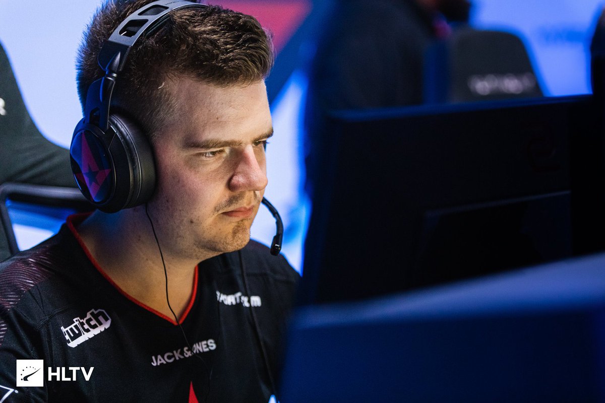Lukas ππΈπͺ (@legacyycsgo) on Twitter photo One of the greatest entry-fraggers to ever touch this game
Thank you for everything legend <a href="/dupreeh/">Peter Rasmussen</a> β€οΈ One of the greatest entry-fraggers to ever touch this game
Thank you for everything legend <a href="/dupreeh/">Peter Rasmussen</a> β€οΈ