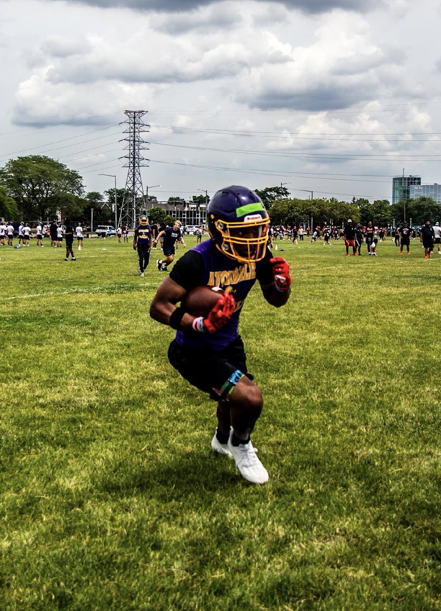AvondaleFB's tweet photo. Some more photos from the 7v7 tournament @ToledoFB 

📸: ig- throughthelensof.seth https://t.co/X9MnowfB64