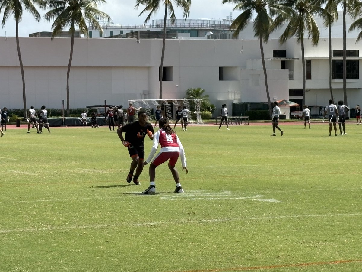 CoachT1920's tweet image. Great showing and tons of fun at the 7v7 @CanesFootball Thank you @CoachRumph16 for the hospitality. The Blanche Ely Tigers are grateful! ๐
๐ #7v7 #GoTigers #TheU @blanche_ely