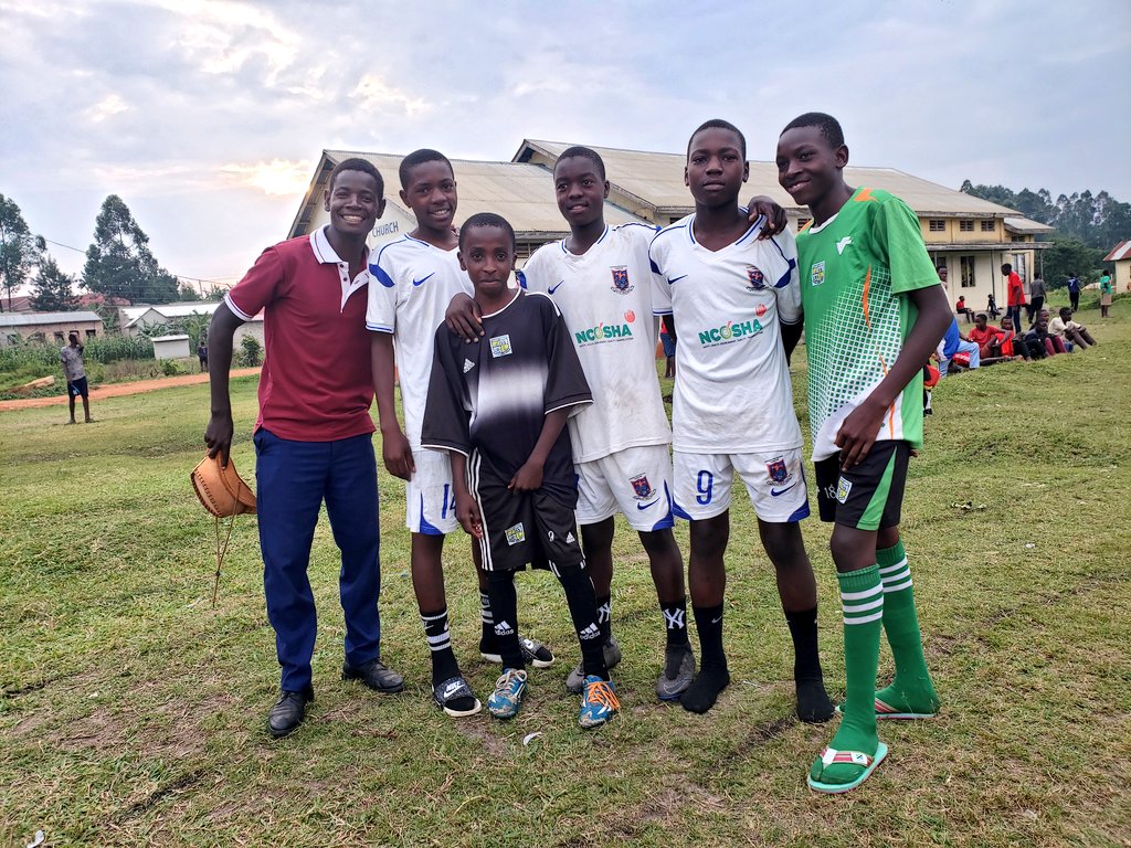 Our S.1 stars will be starting for the school team's U16 football boys in the Ankole zonal qualifiers to be hosted in Rubaare, Ntungamo next week. Wish them good luck!
Today they reunited with their OBs of Nyakashambya P/S for a friendly match.
#JoinNganwa 
#AmagyeziGaryaAmaani