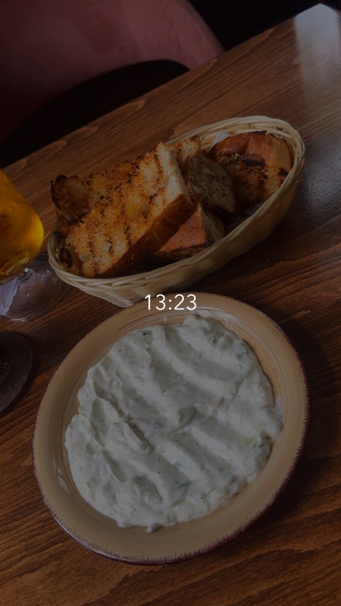 sara.🧸 tweet media