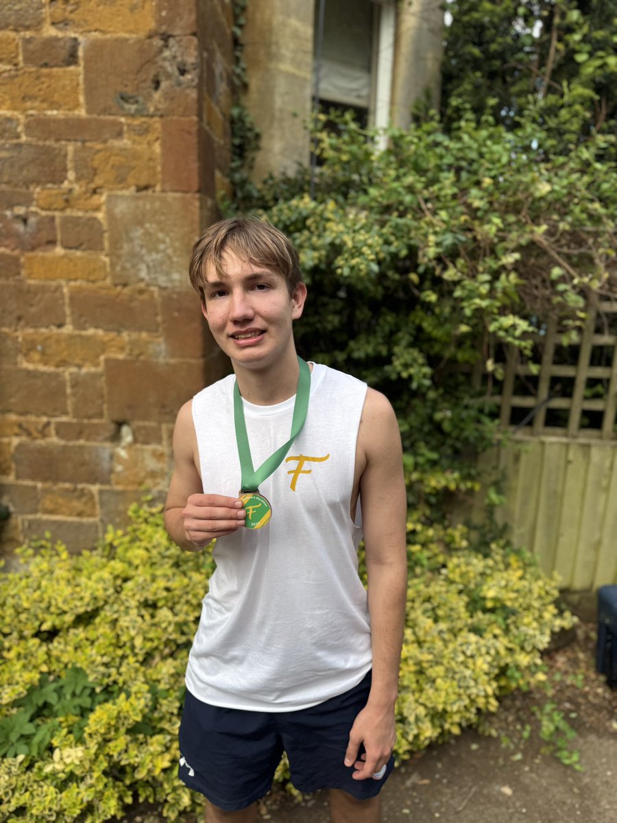 A massive well done to these 4 heroes for running full 26.2 mile marathon distances today as part of our charity event! Some very tired but happy boys! #UppinghamFircroft🟢🟡