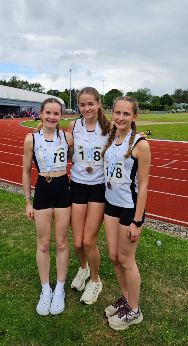 🔥🔥🔥

Fantastic U17 women’s bronze for Belle, Alice and Isla in the 3x800m at the National Relay Champs in Dundee.

#4Jathletics #SALbelong