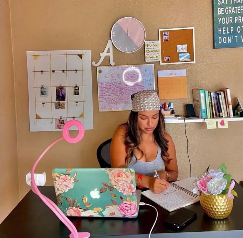 coach_eva's tweet photo. Let yourself loosen up about how things will https://t.co/oHPkFztqfH more. Belleve more. Do more with what you have right in front of you. https://t.co/pP9N7QanZn