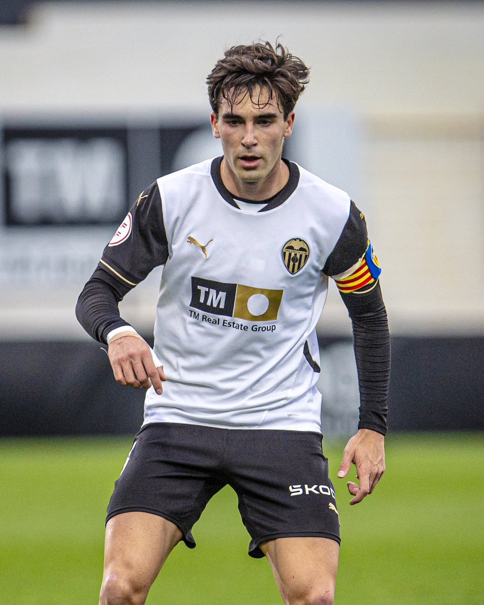 Academia VCF #ADNVCF 🦇 (@academia_vcf) on Twitter photo 📝 El <a href="/valenciacf/">Valencia CF</a> ha alcanzado un acuerdo con el <a href="/GranadaCF/">Granada CF ❤️⚪️</a> para el traspaso del jugador <a href="/Alemapedro/">Pedro alemañ</a>
🦇 El club le agradece su tiempo de formación en la <a href="/Academia_VCF/">Academia VCF #ADNVCF 🦇</a> y le desea suerte en esta nueva etapa en @Laliga2 📝 El <a href="/valenciacf/">Valencia CF</a> ha alcanzado un acuerdo con el <a href="/GranadaCF/">Granada CF ❤️⚪️</a> para el traspaso del jugador <a href="/Alemapedro/">Pedro alemañ</a>
🦇 El club le agradece su tiempo de formación en la <a href="/Academia_VCF/">Academia VCF #ADNVCF 🦇</a> y le desea suerte en esta nueva etapa en @Laliga2