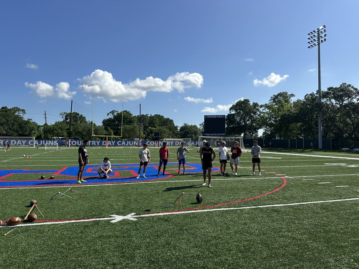 tgrussolino's tweet image. New Orleans group training session this morning was rocking! The guys showed up with great attitudes and a ready to learn mentality. We competed and we got better! Great work boys! Just the beginning! 💪🏼💪🏼
#Kicker #Punter #RussolinoTraining