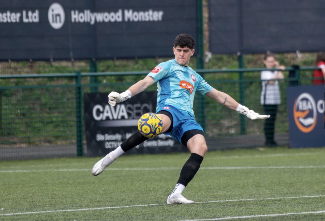 🧤 25/26

Name: Dan Moore
Height/ age: 6’4 - 21 years old
Location: Warwickshire 📍
Position: GK 
Previous clubs: Burton Albion (2 year pro), Leamington (NLN) Belper Town (POWS4/S3) Wellingborough Town (S4) Worcester City (POWS4) Redditch United (S3)

86 games across step 3 + 4