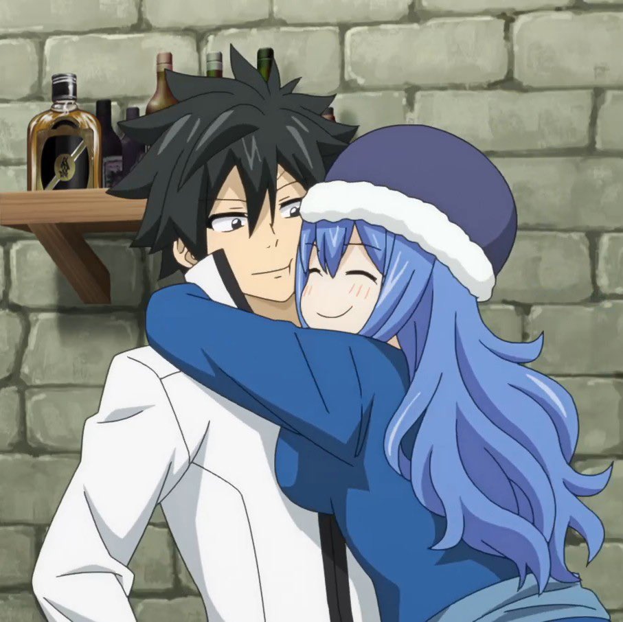DailyGruvia's tweet photo. Can we talk about how cute their hugs are? https://t.co/ssuSbCMbgM