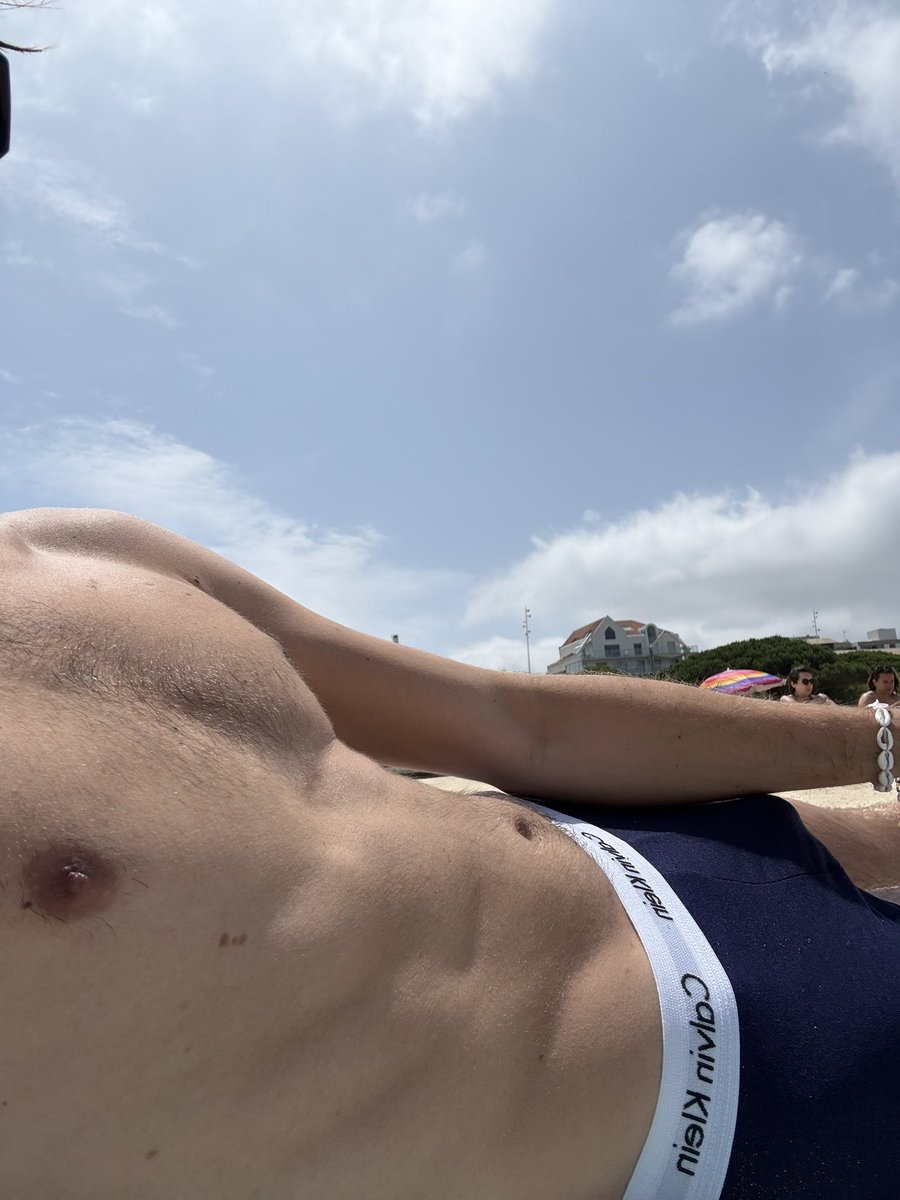 __bapt__03's tweet photo. ☀️☀️ #LGBTQIAWelcomeSummer https://t.co/yHQ0mKgXkJ