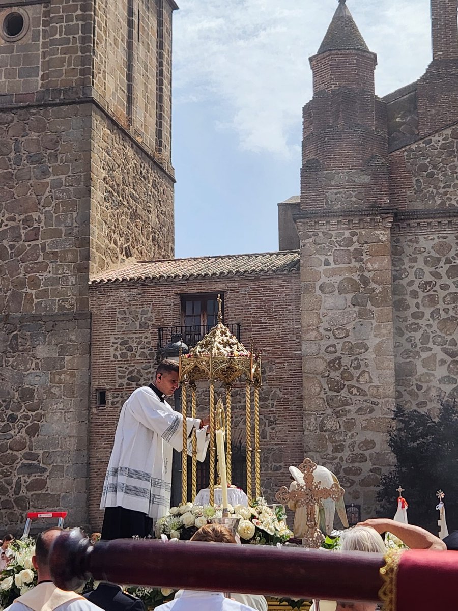 CORPUS CHRISTI 2025
¡Viva Jesús Sacramentado!