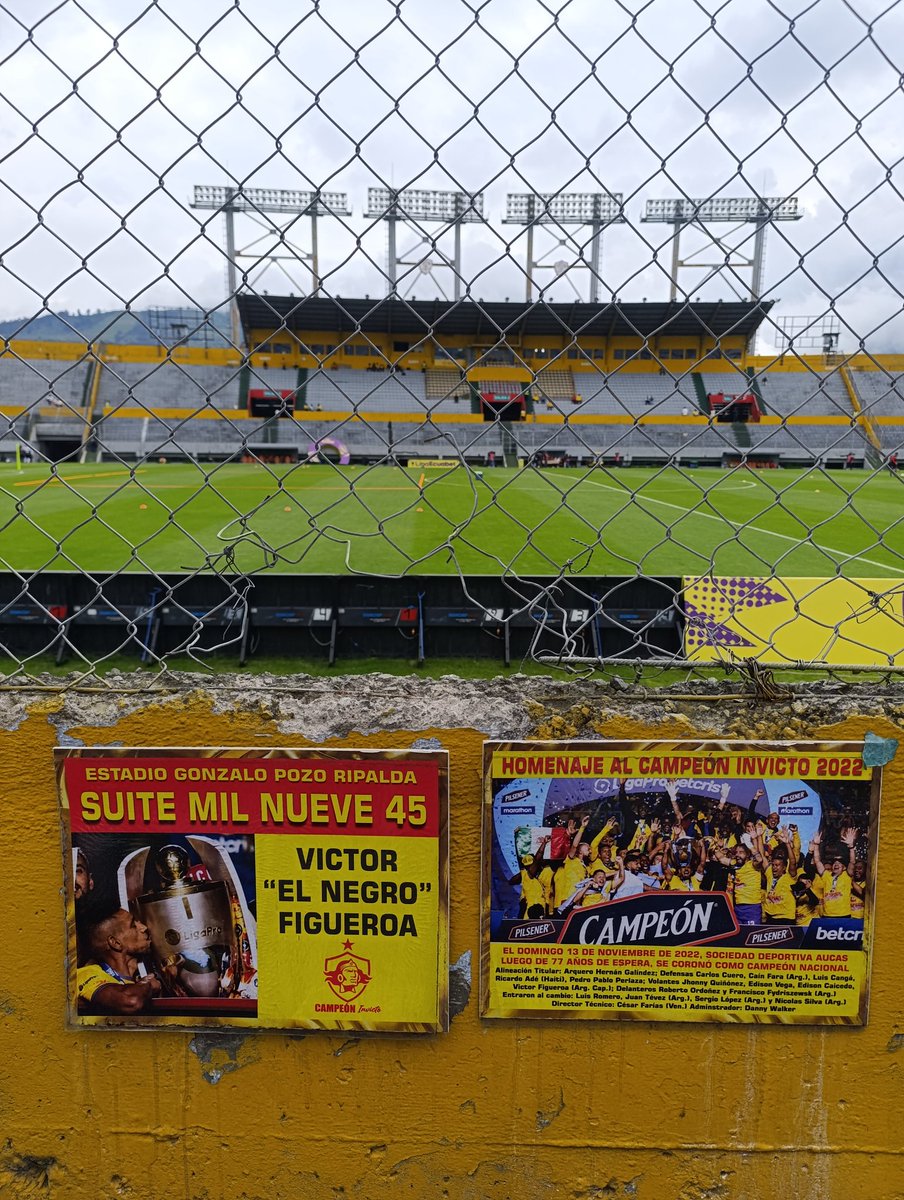 juanfrantacuri's tweet image. Saludos desde el lugar más lindo del sur de Quito, ya en la Suite MIL NUEVE 45 del Gonzalo Pozo, la casa de PAPÁ @Aucas45 Vamos todavía carajo 💛❤️🩶