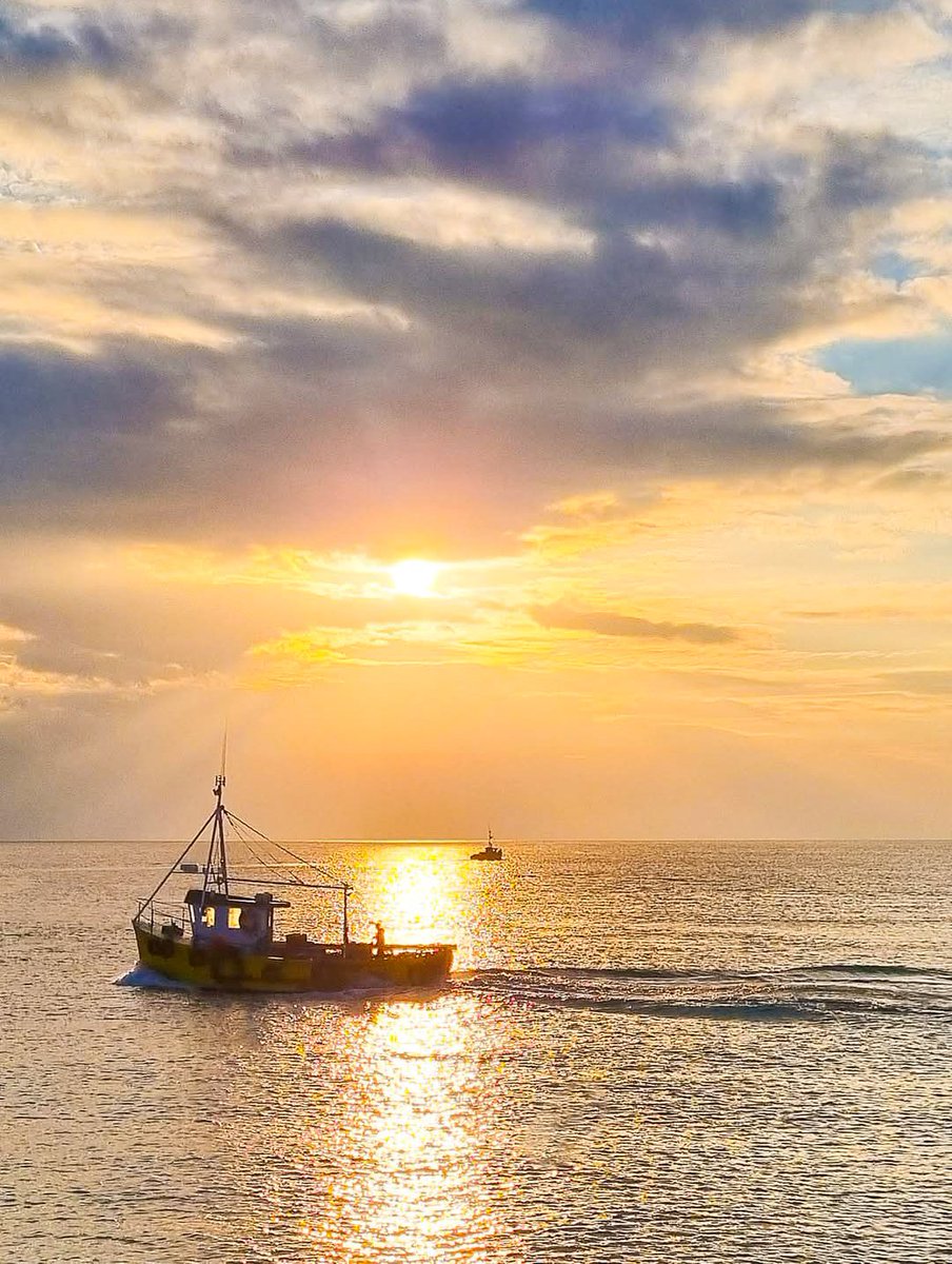 Early morning commuter,  "Susan Maria" #sunrise #sea #boat #Wicklow #Ireland