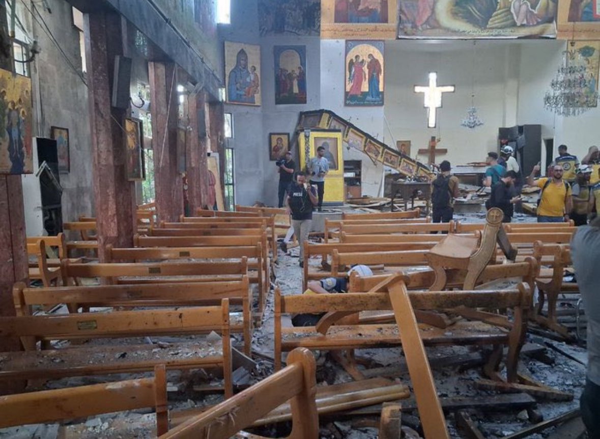 ... "بَلْ تَأْتِي سَاعَةٌ فِيهَا يَظُنُّ كُلُّ مَنْ يَقْتُلُكُمْ أَنَّهُ يُقَدِّمُ خِدْمَةً للهِ." (يو 16: 2)
#سوريا #مار_الياس