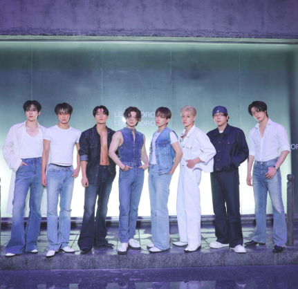 AboutMusicYT's tweet photo. Golden Hour: Part 3 by ATEEZ debuts at #2 on Billboard 200 with 105,000 units sold.

The group earns the biggest debut by a kpop group on the chart this year. https://t.co/vRksFB21GG