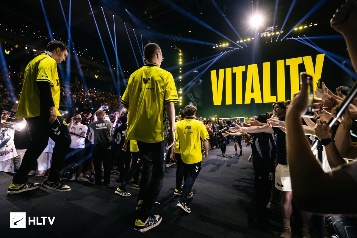 TeamVitality's tweet photo. 763 days since our last Major grand final in Counter-Strike

Tonight we get a chance to secure our second star ⭐⭐ https://t.co/xFZrEEVlk3