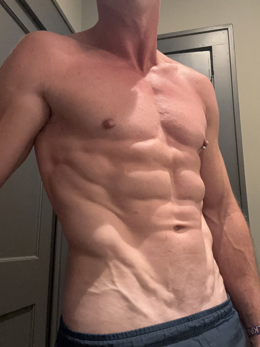 parkerflexes's tweet photo. New content every day on my OF.  Subscribe for free and send me a DM.  https://t.co/SiwYgC2AQC https://t.co/SxPbUPeSV4