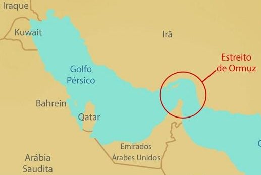 Eu não virei "especialista em estreito de Ormuz" mas...

Se o Irã fechar por completo o estreito, o próprio Irã seria o maior prejudicado.

O Irã perderia bilhões do petróleo e perderia apoios. Iria basicamente "encher o saco de meio mundo".

China, India, Japão, e outras nações,