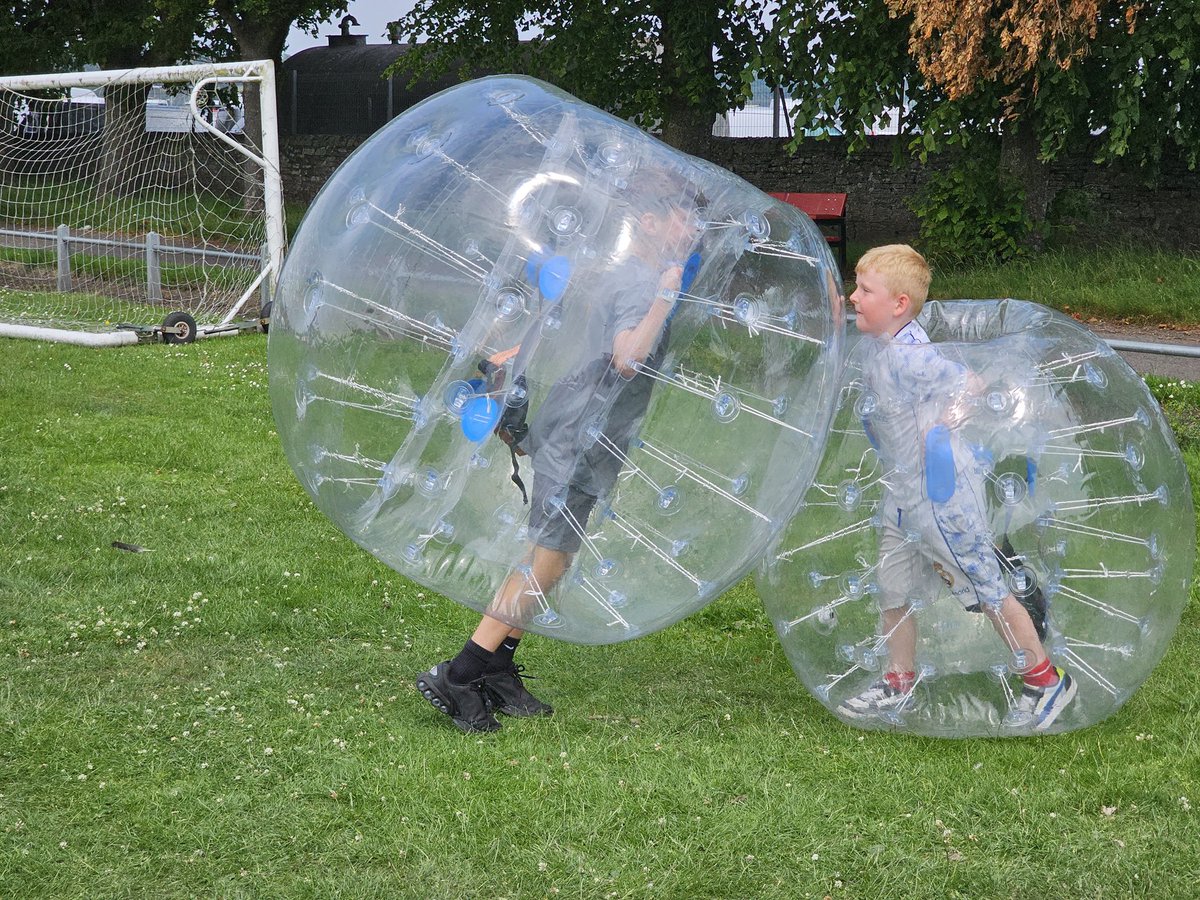 ForfarCFT's tweet image. ⚽️🌞Thank you to all involved in organising our annual funday yesterday.

Special thanks to our committees, coaches, players, parents, friends and families who supported the event. It was a great success....
facebook.com/10008130339989…