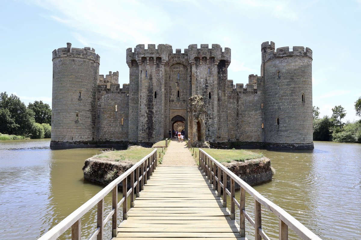 And_I88's tweet photo. Bodiam Castle, Smallhythe Place, Lamb House and Sissinghurst Castle and Gardens since Friday @nationaltrust and @southeastNT ! Tomorrow we are off to Bateman’s and Scotney Castle to round off a lovely weekend away 😊 Lots of stamps for the Passport 📔 https://t.co/6Qpai4JarH