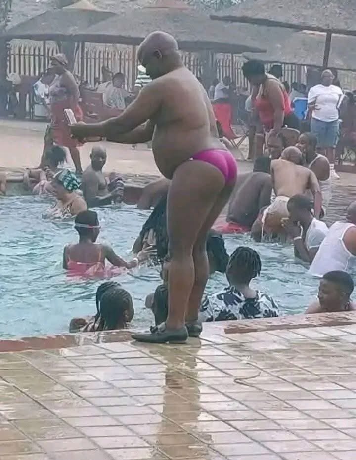 E get some kind men wey pants fit pass women 🐐