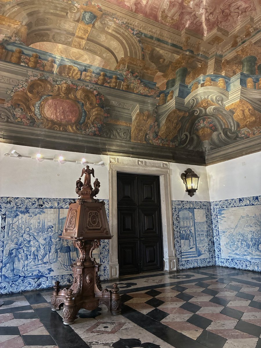 Lisboa me ha conquistado 💛 Una ciudad perfecta para amantes del patrimonio, con historia en cada rincón, miradores con encanto y barrios llenos de personalidad.