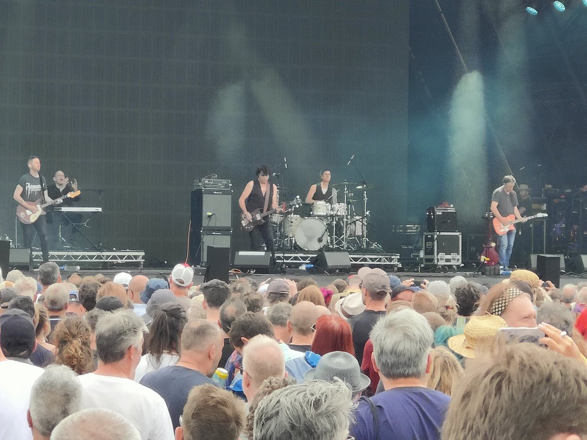 Tunes Emporium tweet media