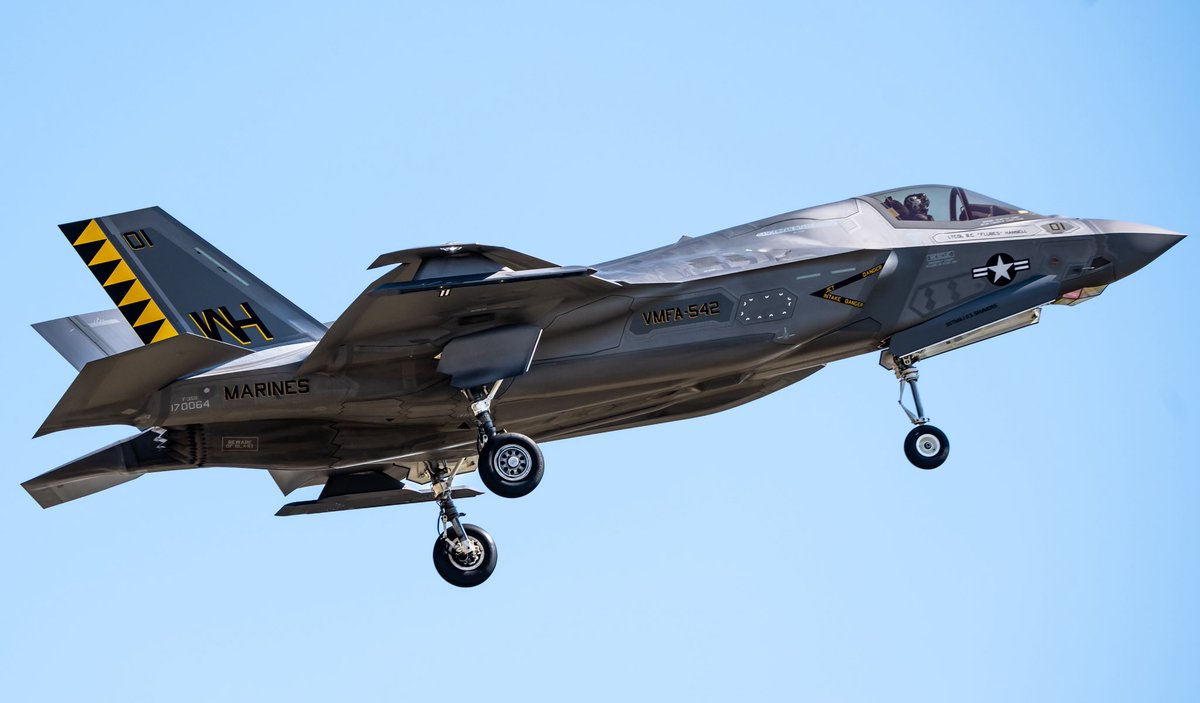 jonmalizia's tweet image. VMFA-542 Tigers arrival into Wilmington International Airport #VMFA542 #F35B #KILM #WilmingtonInternationalAirport