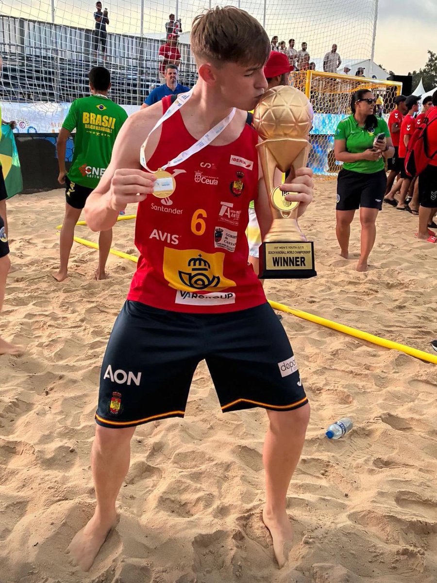 bm_prointegrada's tweet photo. 😎 No todos los dias uno queda campeón del mundo.. https://t.co/sPPDVU0Pru