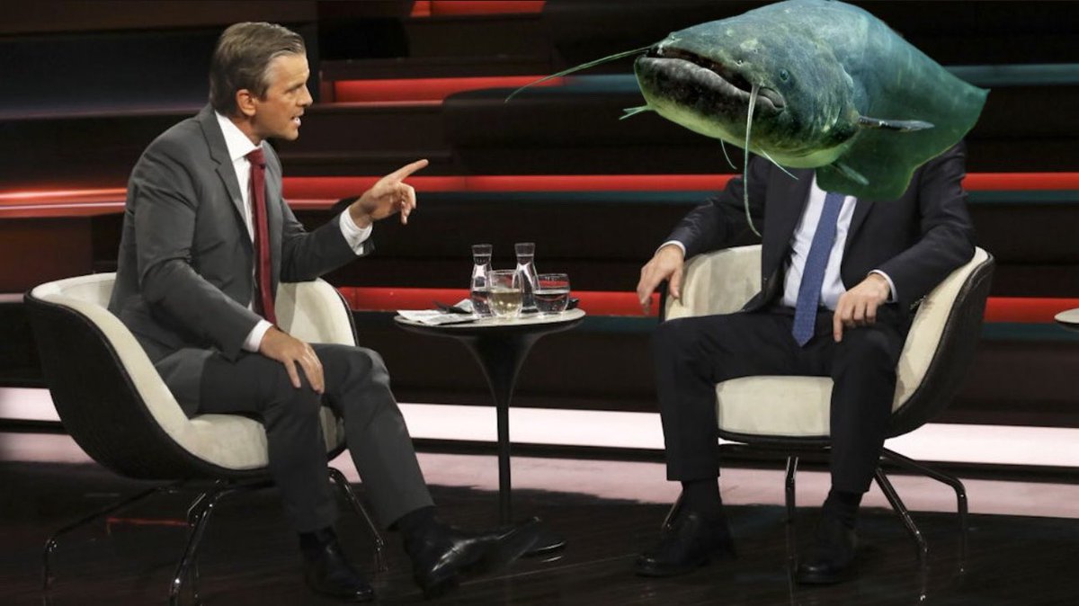 Herr Wels, letzte Woche erschien Ihr Buch „Mein See. Mein Biss.
Meine Freiheit.“, in dem sie beschreiben, dass das staatliche Verbot Badegäste zu beißen nicht weniger ist, als ein Anschlag auf westliche Werte. Fühlen Sie sich in Ihrer Freiheit beschränkt?