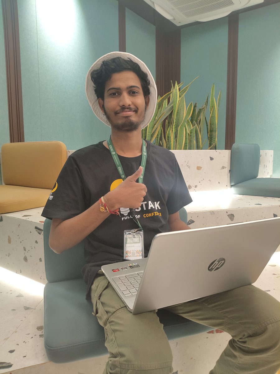TechYesh's tweet image. Pulled up to #NamasteJupiverse in Hyderabad 💥
Built SwapAid – a dApp on @solana + @JupiterExchange for transparent, fast aid distribution.
Donations in ➡️ Auto-swap to USDC ➡️ Bulk-distributed to verified users.
Shoutout to @jup_ind , @hyderabaddao 
#Solana #Web3India #Hackathon