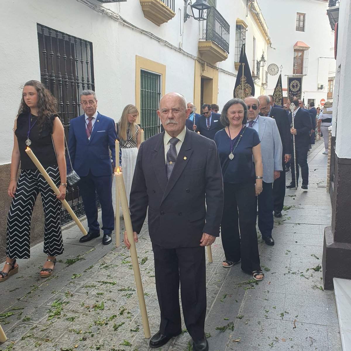 Procesión del Corpus Christi |

En la mañana de hoy, nuestra Corporación ha estado representanda en la procesión del Corpus Christi, tal y como marcan nuestras reglas, acompañando a Su Divina Majestad.