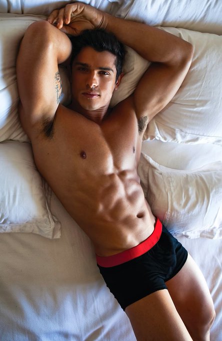 Once again
I'm spending my birthday posting my favorite photos.

my beloved Edi again

One photo of him is not enough.