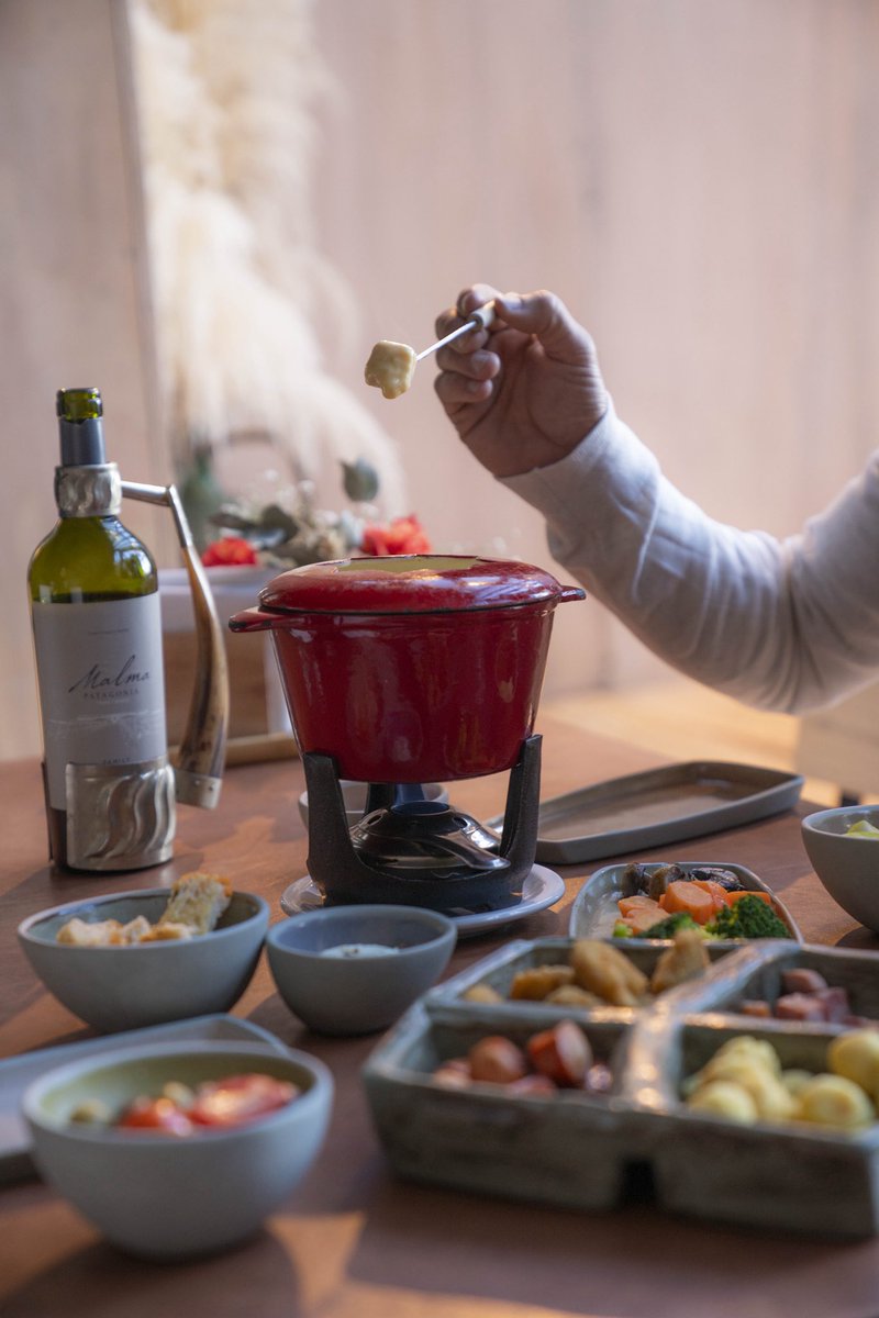 El frío nos da muchas razones para querer estar en Bariloche. 😏 Este invierno es por acá.

#InviernoEnBariloche #Patagonia #Argentina