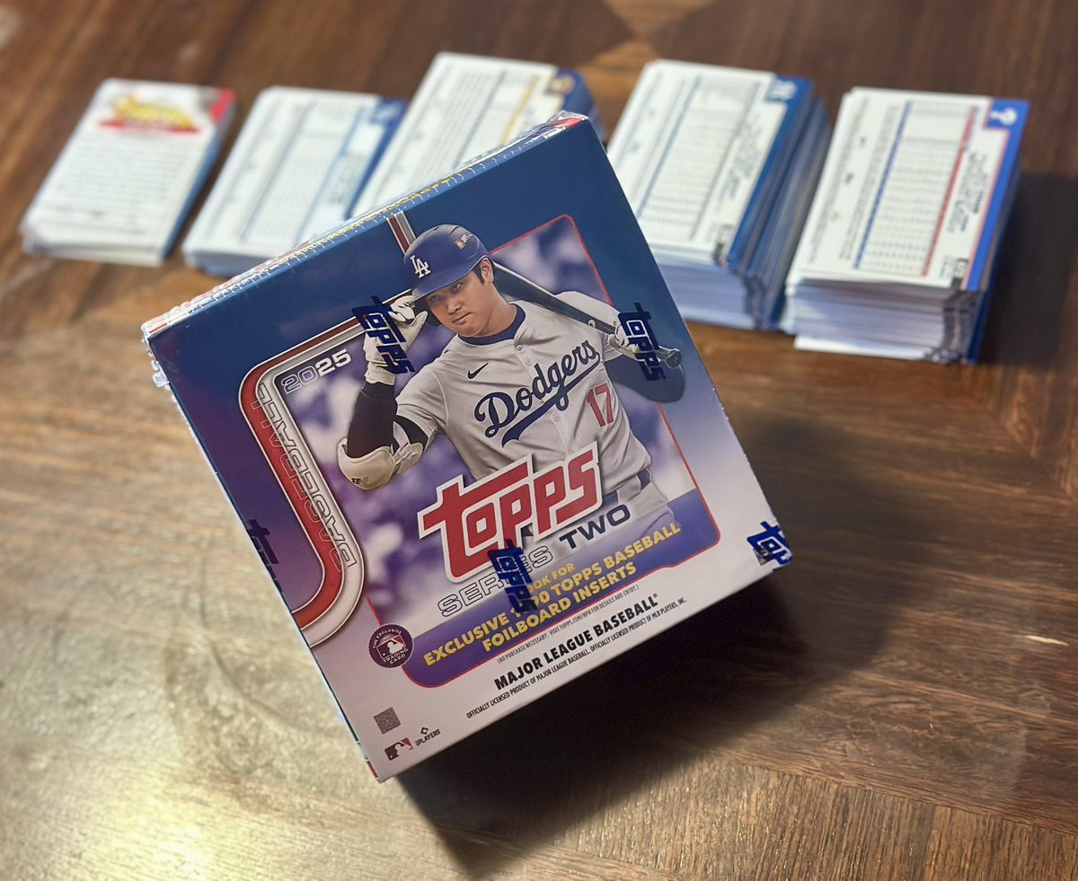 javvybing27's tweet image. Pre Ordered 2 Mega Boxes from @Topps in May. Those still haven’t shipped. 

Pre Ordered a Mega from @amazon last week and already received it. 🤷🏽‍♂️🤦🏽‍♂️

Hits below ⬇️ 

#thehobby
#ToppsSeries2