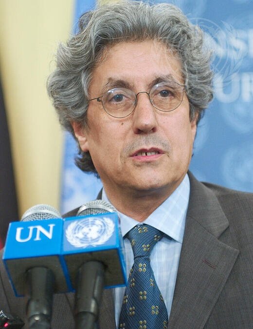 Adolfo Aguilar Zínser y el difícil arte de crear nuevos horizontes. Artículo de <a href="/julmeber/">Julián Mejía Berdeja</a> que vuele a publicar <a href="/RedesPoder/">Red es Poder</a> a 20 años de su muerte y en reconocimiento a sus contribuciones, su congruencia y sus batallas a favor del México que vislumbro. 👇🏻redespoder.com/opiniones/cola…