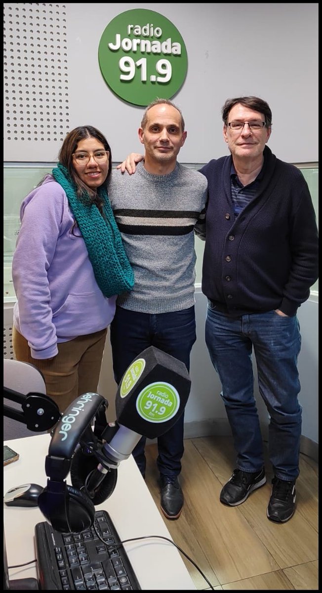 Gracias por la hermosa entrevista Horacio Meilán , Paula Delgado , Luis Abrego, y todo el staff de FM Jornada 91,9, en Mendoza..! 
@radiojornadafm91.9 agradecido por reflejar a quienes apostamos a diario por la Cultura!