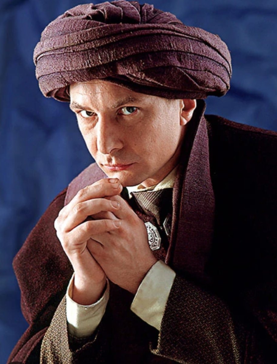 İçinde asla ne olduğu bilinmeyen başörtülüler 😱