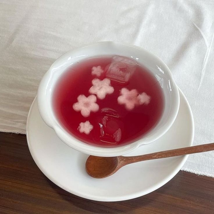 heart_jpg's tweet photo. Floral tea 🌸 https://t.co/pZzZCDI9C6