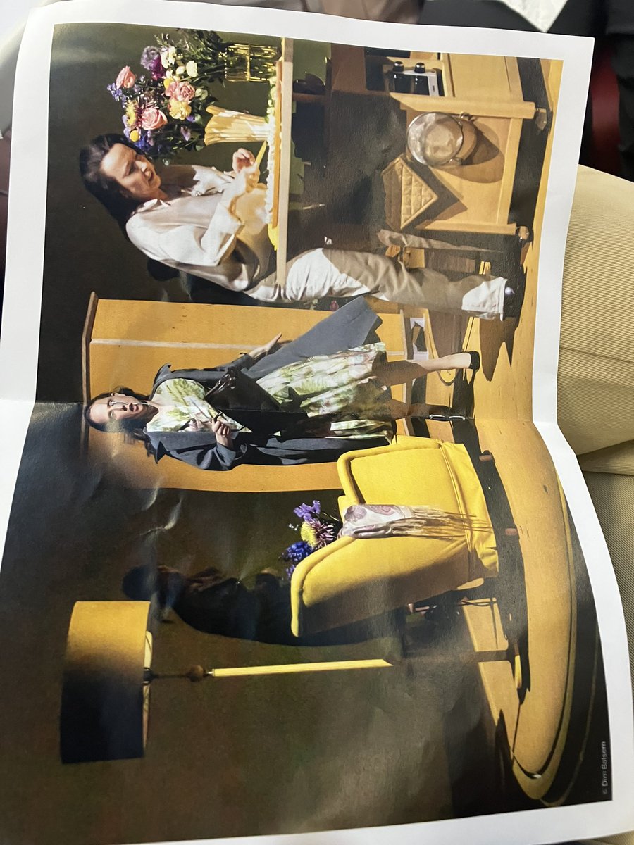 Fijn alsnog #DeUren #ElineArbo te kunnen zien #ITA bij herneming in Antwerpse <a href="/deSingel/">DE SINGEL</a> . Naar het boek van #MichaelCunningham over 3 vrouwen onder wie #VirginiaWoolf. Sterke rollen #MariekeHeebink #ChrisNietvelt #IlkePaddenburg #HannaHoekstra #JesseMensah #StevenvanWaterneuken