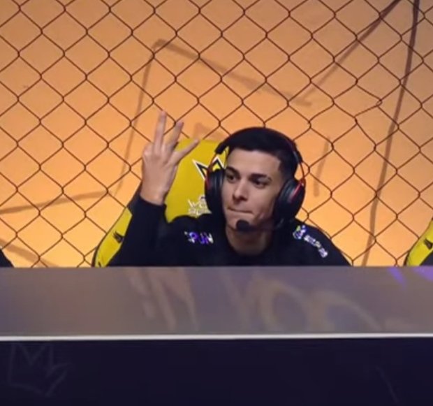 Flupyzet7 tweet media