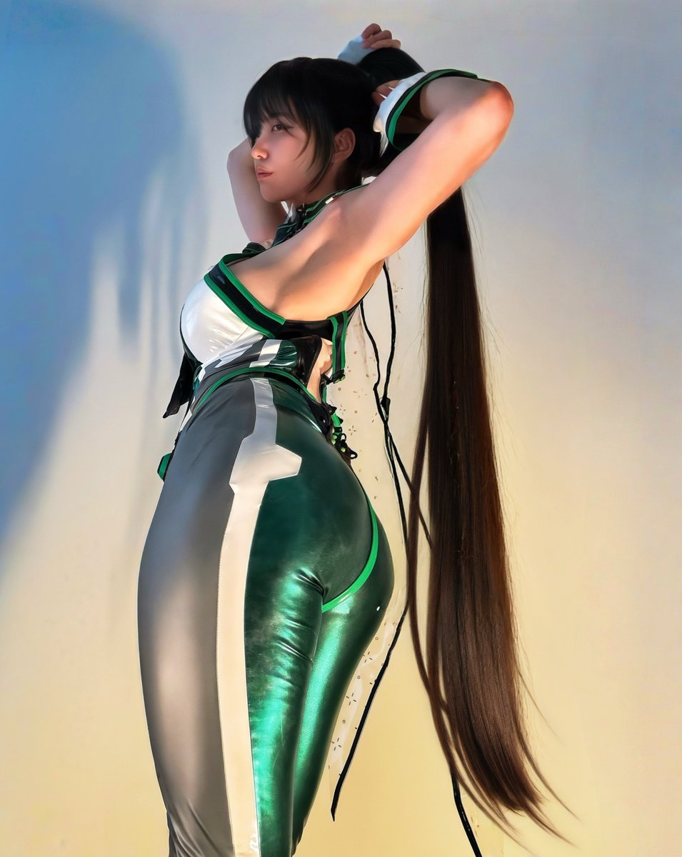 _kukufoxx's tweet photo. This side shot isn’t perfect, but here it is anyway…
Like eve and her style😉🫶🫑 https://t.co/XvJzVnQLdj