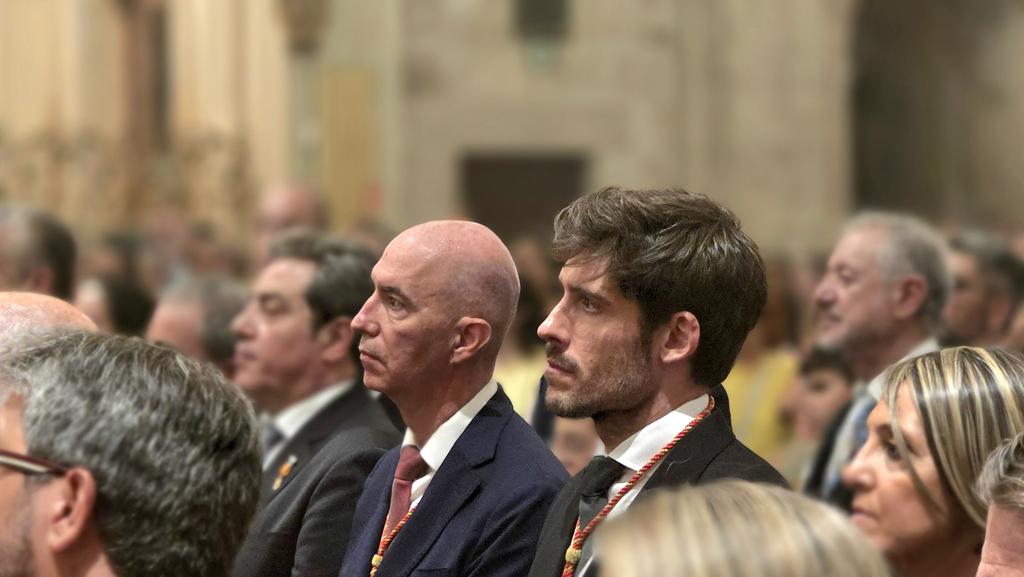 JosGOSALBEZ1's tweet image. 🟢 | Nos quisieron hacer olvidar lo que fuimos.

Pero el #Corpus sigue ahí: firme, auténtico y nuestro.

Valencia no se rinde. Valencia resiste.

#Festagrossa #CorpusVLC