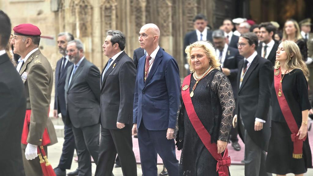 JosGOSALBEZ1's tweet image. 🟢 | Nos quisieron hacer olvidar lo que fuimos.

Pero el #Corpus sigue ahí: firme, auténtico y nuestro.

Valencia no se rinde. Valencia resiste.

#Festagrossa #CorpusVLC