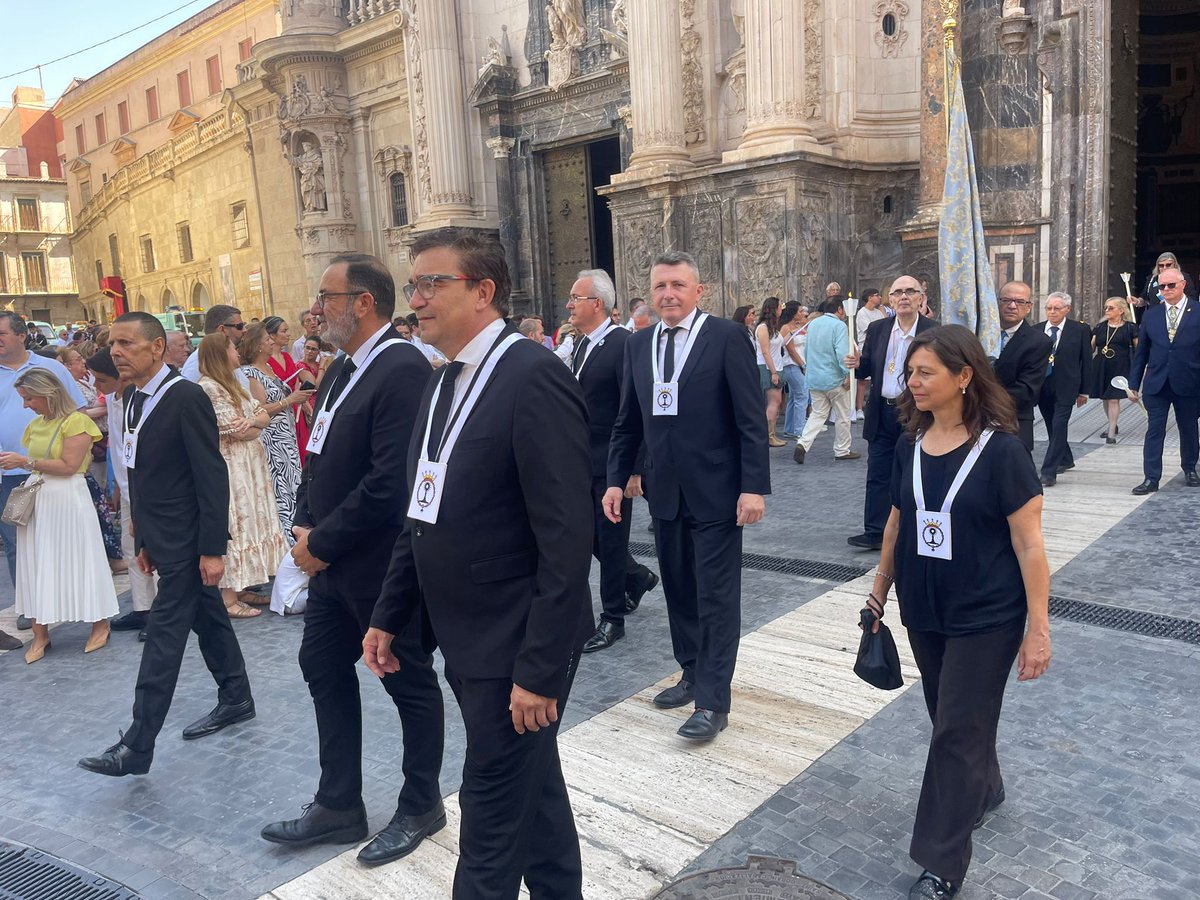 Pascual_SH's tweet photo. Celebración de la Santa Misa en la Catedral de Murcia y Solemne Procesión de Corpus Christi por los 10 altares que se elevan a su paso, gracias a la generosidad de Cofradías y otras asociaciones.

#Corpus #NuestraFe #CuidaLoTuyo https://t.co/0gK94r8ybv
