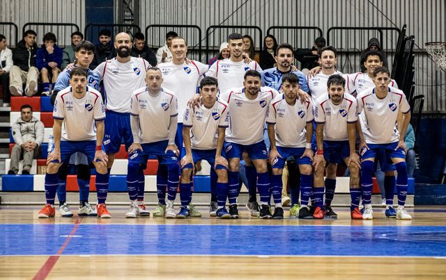 "Ex-clásico"
Porque Nacional otra vez le ganó a penadoy, esta vez en futsal y los manyas no tienen paz con su ojete, jijazo