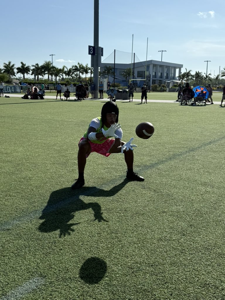 Coach Robert Edwards tweet media