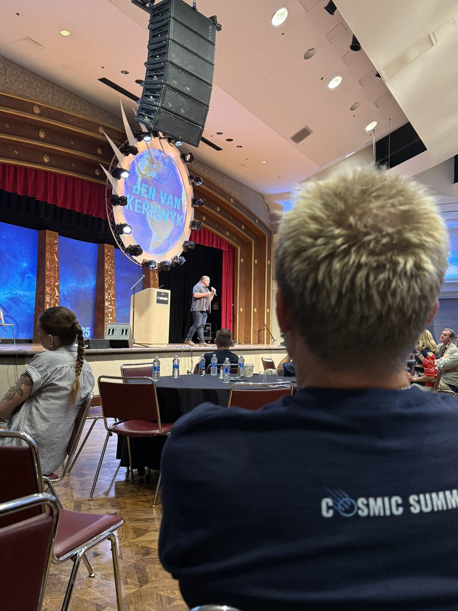 ffshowofficial's tweet image. Our boy Ben from @UnchartedX1 is up on stage at #cosmicsummit. Let’s talk some Ancient Egypt!