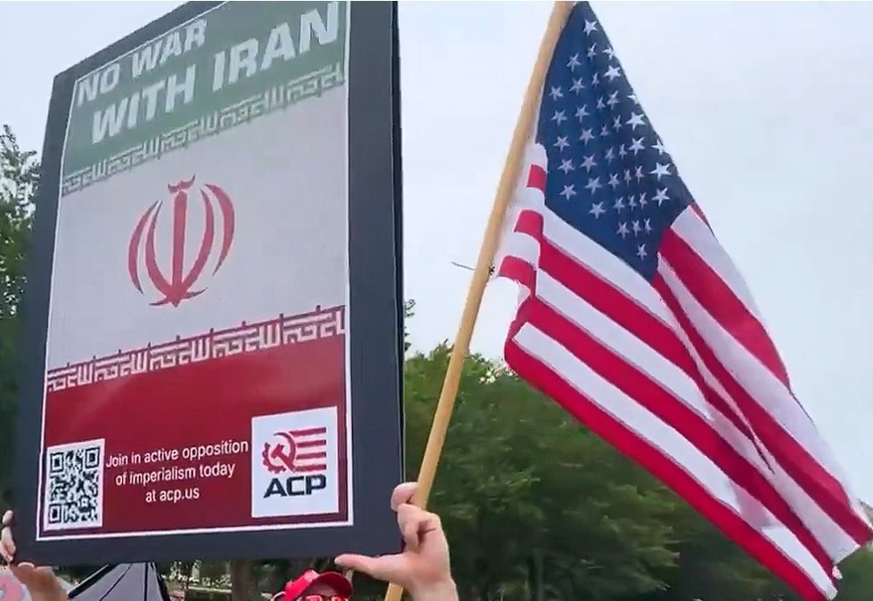 jacksonhinkle's tweet photo. 🇮🇷🤝🇺🇸Americans STAND with IRAN! 

@ACPMain https://t.co/keRNFWc01S